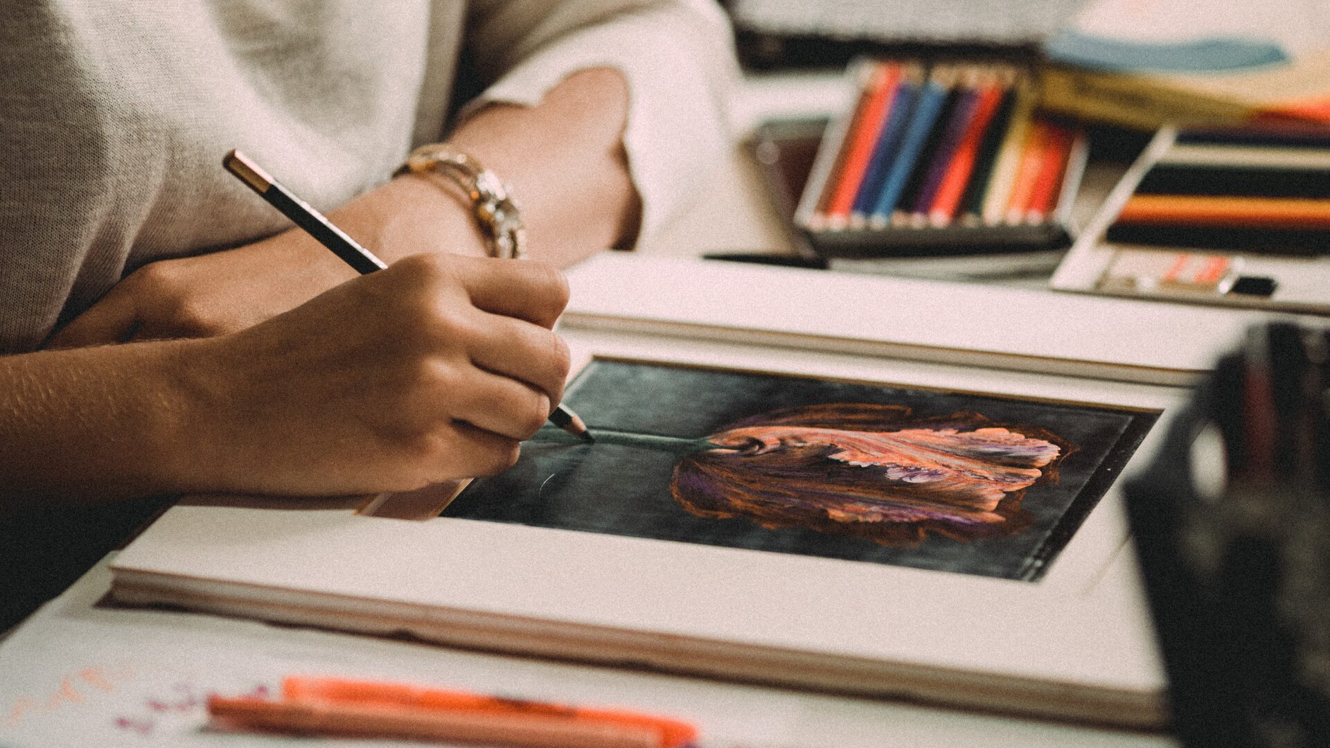 クリエイティブ